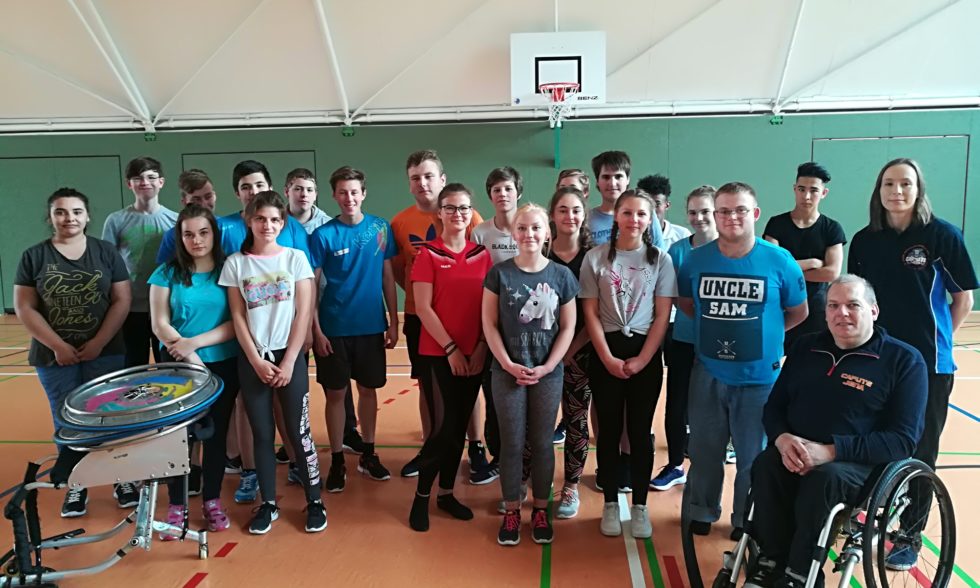 Probetraining mit den “Caputs”-Basketballern aus Jena Probetraining mit den “Caputs”-Basketballern aus Jena
