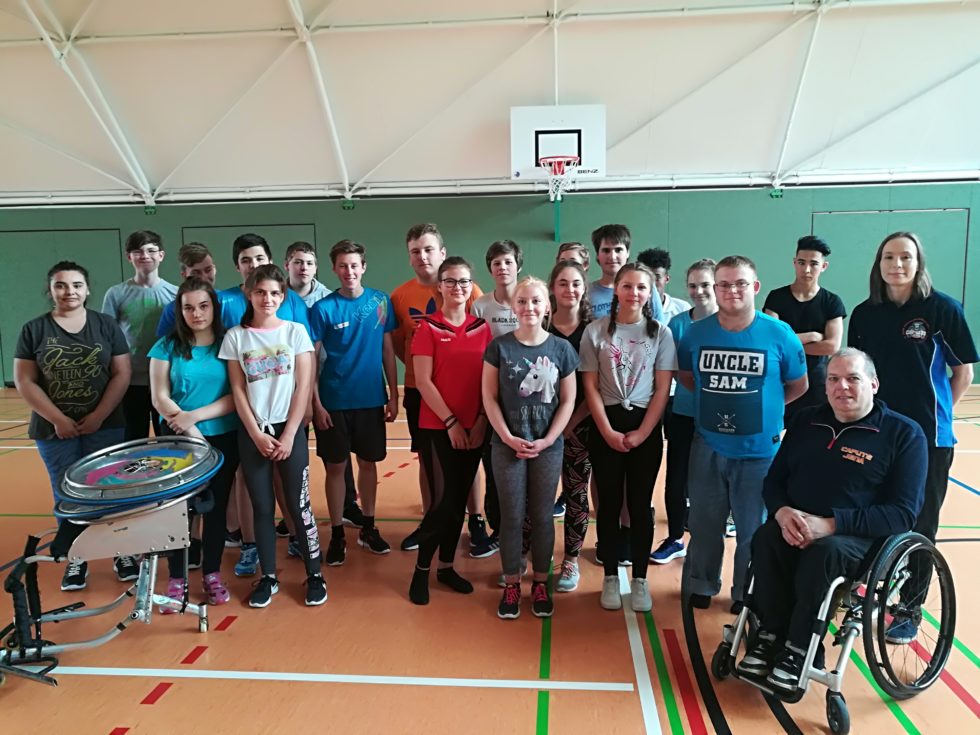 Probetraining mit den “Caputs”-Basketballern aus Jena Probetraining mit den “Caputs”-Basketballern aus Jena
